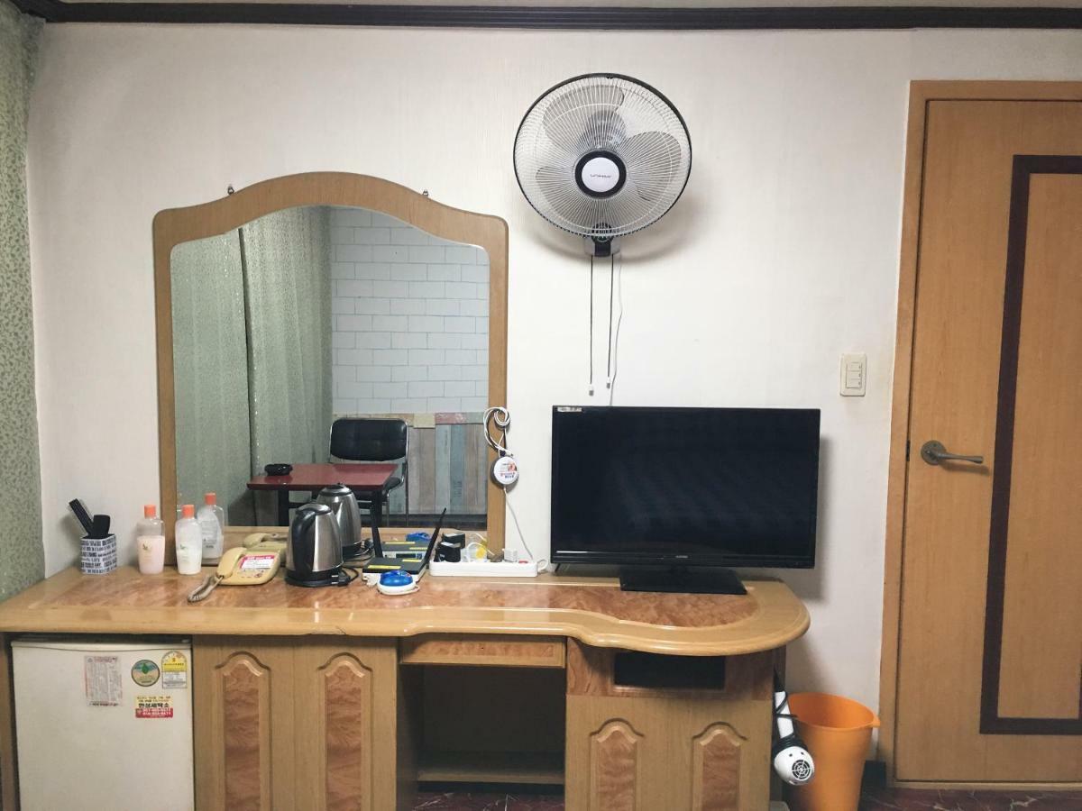Coin Motel Busan Extérieur photo
