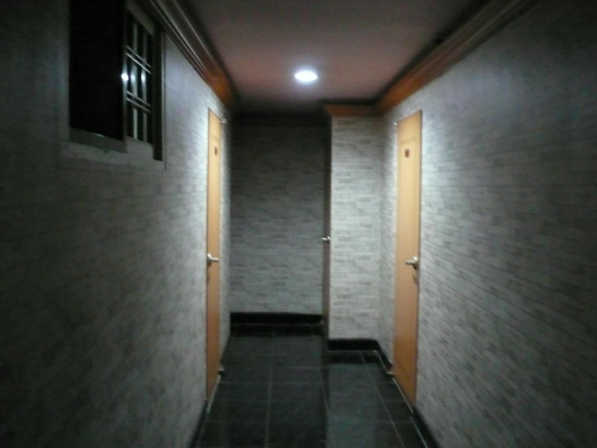 Coin Motel Busan Extérieur photo